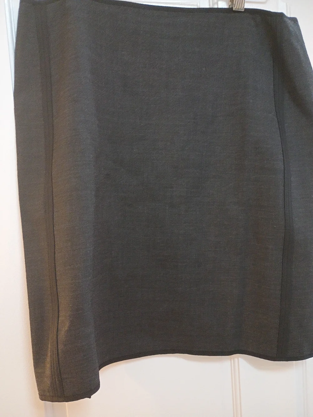 Classic Minimalist Designer Gray Pencil Skirt